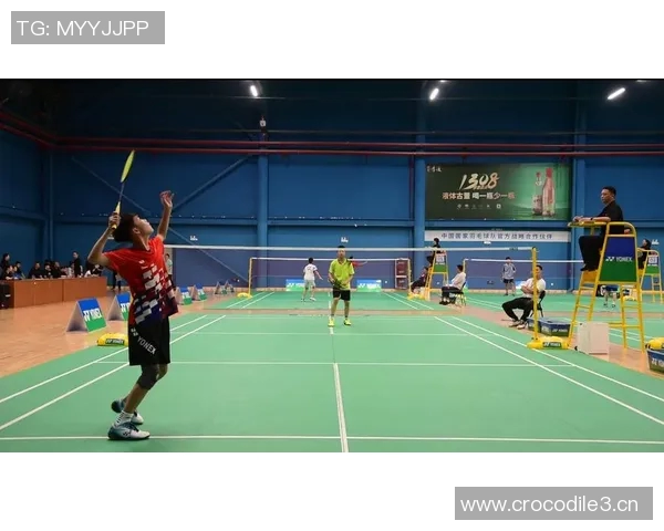 成都羽毛球队与北京羽毛球队赛后复盘分析力量对比与战术探讨 成都羽毛球队与北京羽毛球队赛后复盘分析力量对比与战术探讨